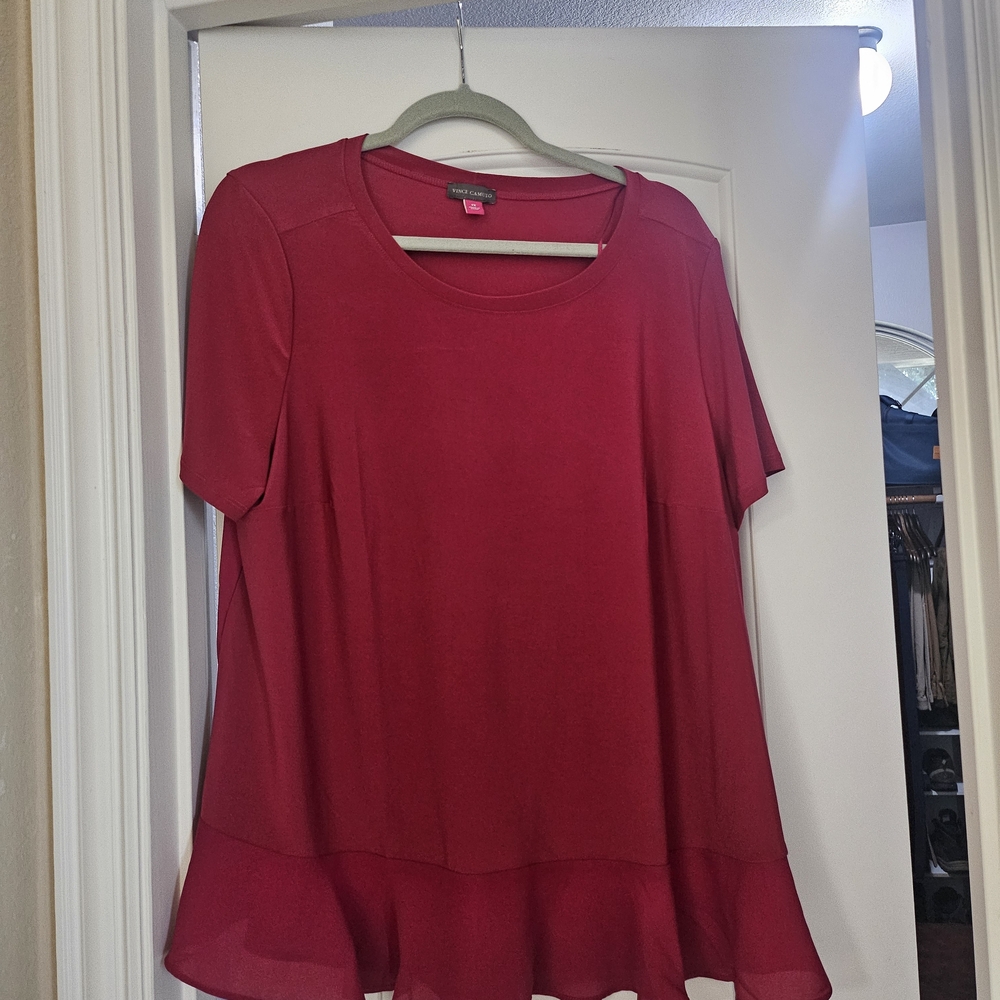 Vince Camuto Rich Red Short Sleeve Top